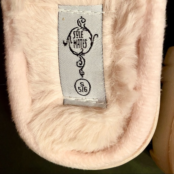 Sole Mates Pink Fuzzy Slippers - Picture 5 of 5